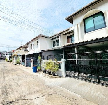 📌 For Sell Town house YU CHAROEN 779 2-story 4 bedroom 2 bathroom