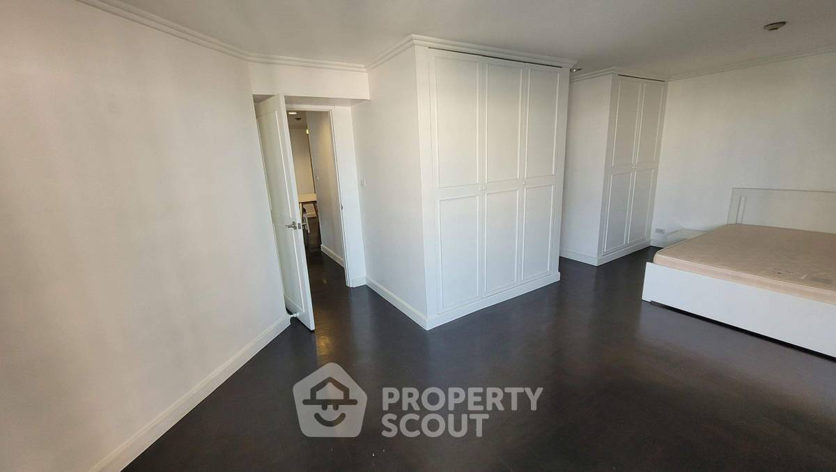 รูป ใกล้ BTS พร้อมพงษ์ 200 ม. | คอนโดสามห้องนอน Baan Suanpetch Condominium (ID 3456825) - รูปที่ 6/22