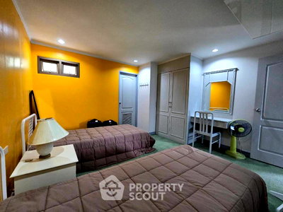 Condos for sale : 29th-Floor 2-BR, 105 Sqm, Condotel Cliff & Beach, Cha-Am (ID 3455358)
