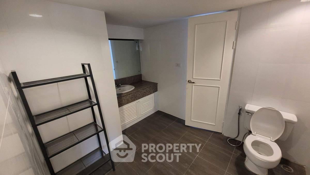 รูป ใกล้ BTS พร้อมพงษ์ 200 ม. | คอนโดสามห้องนอน Baan Suanpetch Condominium (ID 3456825) - รูปที่ 12/22