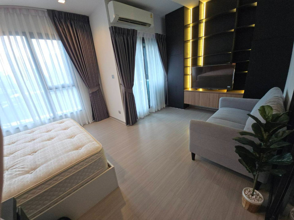 รูป ให้เช่าคอนโด Life Asoke-Rama9 ห้องใหม่เฟอร์นิเจอร์ครบพร้อมอยู่ วิวสวย ไม่บล็อควิว ใกล้ MRT พระราม 9 - RW008697 - รูปที่ 5/13