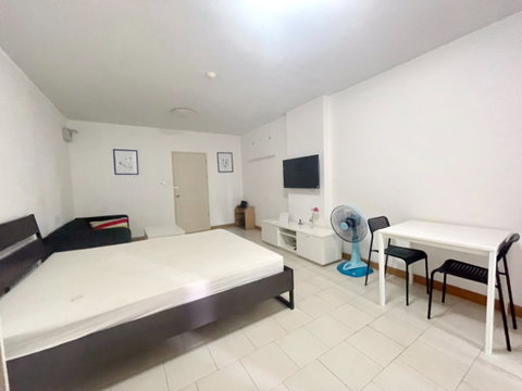 1621CRH, Studio condo for rent at Supalai City Resort Ratchada-Huaikwang.