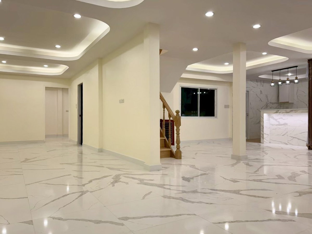 picture Mitpracha Villa Village Bangyai / 4 Bedrooms #HBGY037 - 1/19