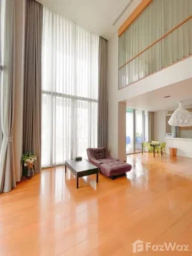 4 beds 6903077