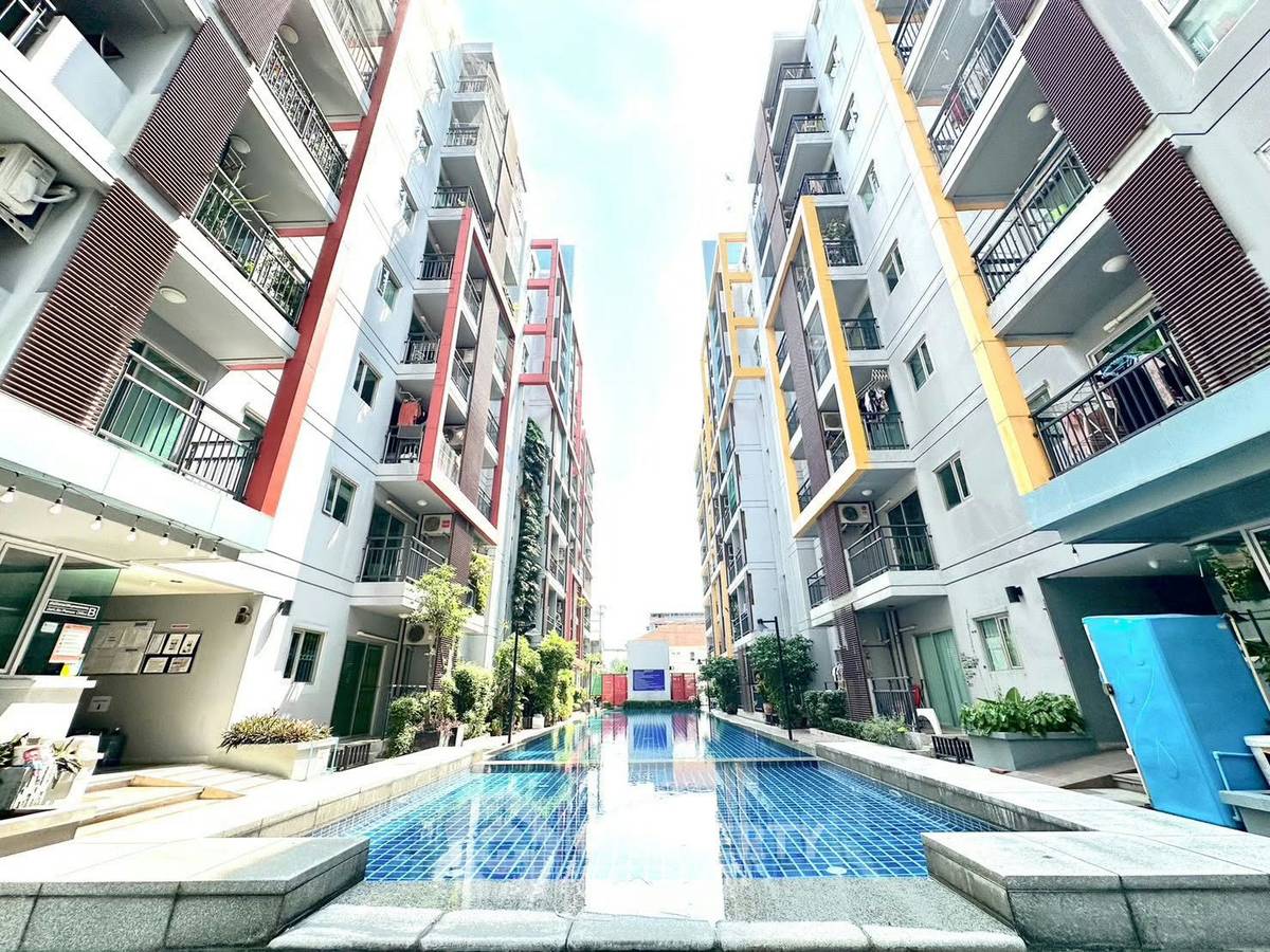 picture 1-BR Condo at The Escape Condominium Sukhumvit 101/1 in Bang Chak (ID 3460209) - 2/6