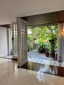 LTH16332 – 4-Storey Townhouse for Rent | Thonglor Soi 7 | 450 Sq.m. | 6 Beds/Offices | 4 Baths | 150K/Month