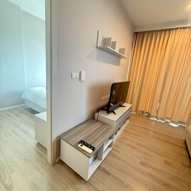 picture S124📍 Condo for rent at Amber by Eastern Star. 📌 Move-in ready, fully furnished with complete appliances. Corner unit, offering great privacy. - 2/12