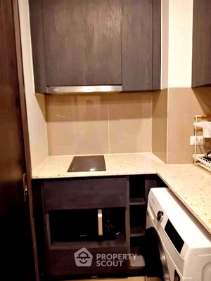 Condos for sale : 1-BR Condo at XT Huaikhwang near MRT Huai Khwang (ID 3459282)