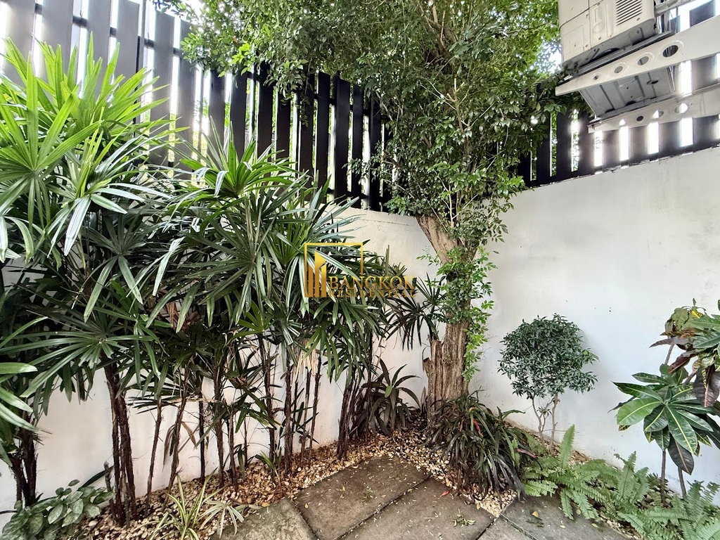รูป Modern 4 Bedroom Townhouse For Rent in Ekkamai Area - BR49107TH - รูปที่ 7/45