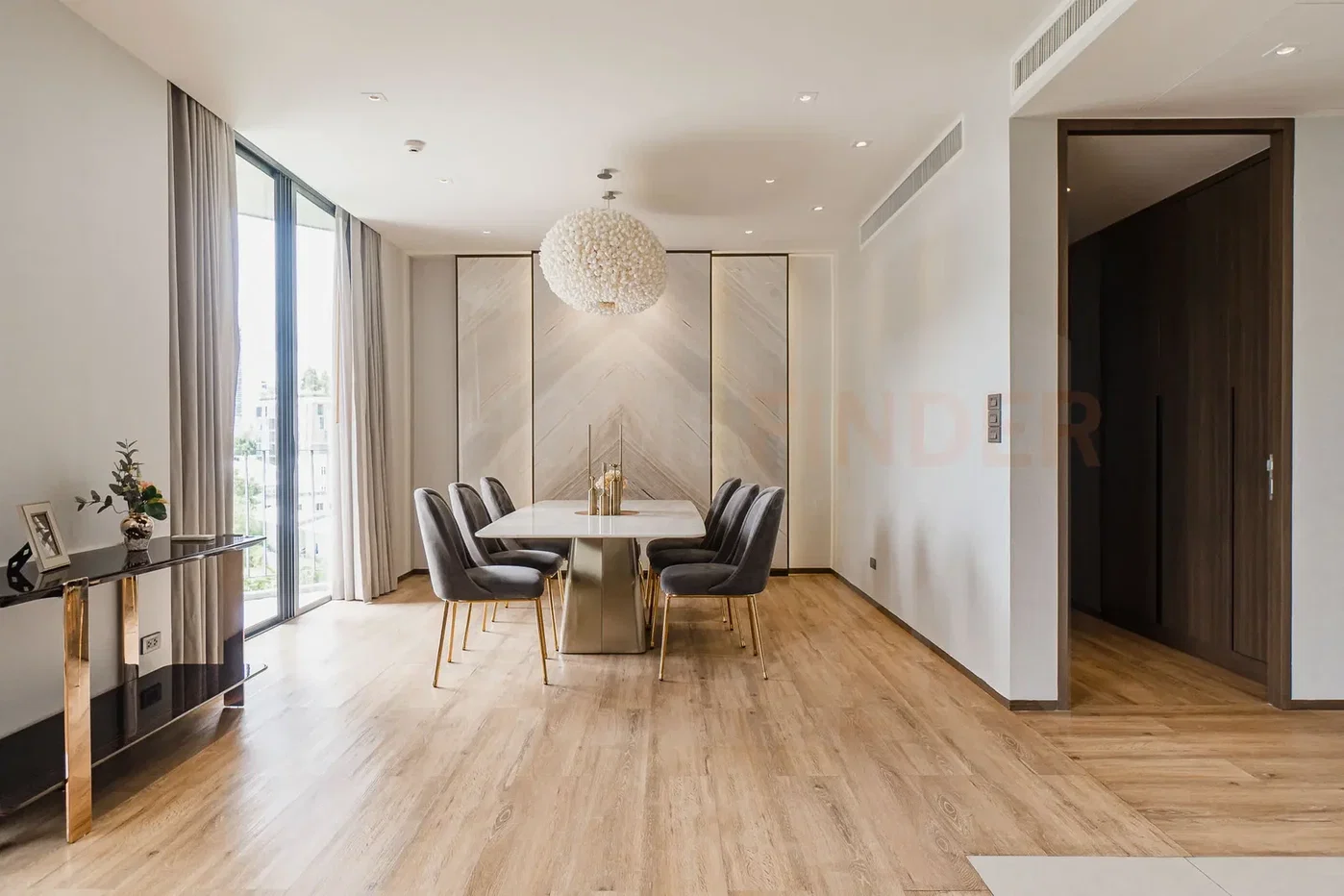 picture Raveevan Space, 3 Bedrooms – BTS Phrom Phong, for rent - 5/12