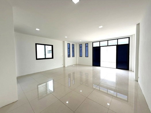 picture Warehouse for Rent with 2-Storey Office, Ekachai, 39,000 THB/Month - 11/12
