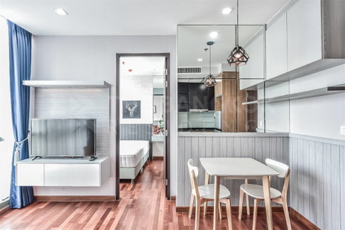 Comfortable and Ready to Move-in Wish Signature Midtown Siam near BTS Ratchathewi