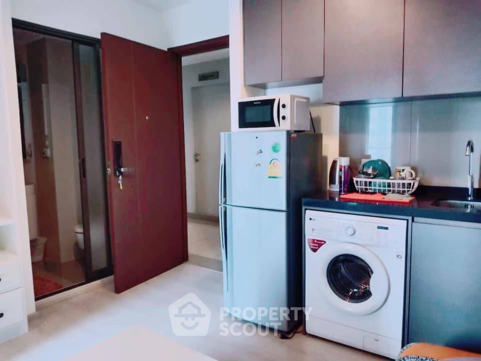 รูป คอนโด 1-ห้องนอน ที่ ริทึ่ม อโศก ใกล้ MRT พระราม 9 (ID 438637) - รูปที่ 3/11