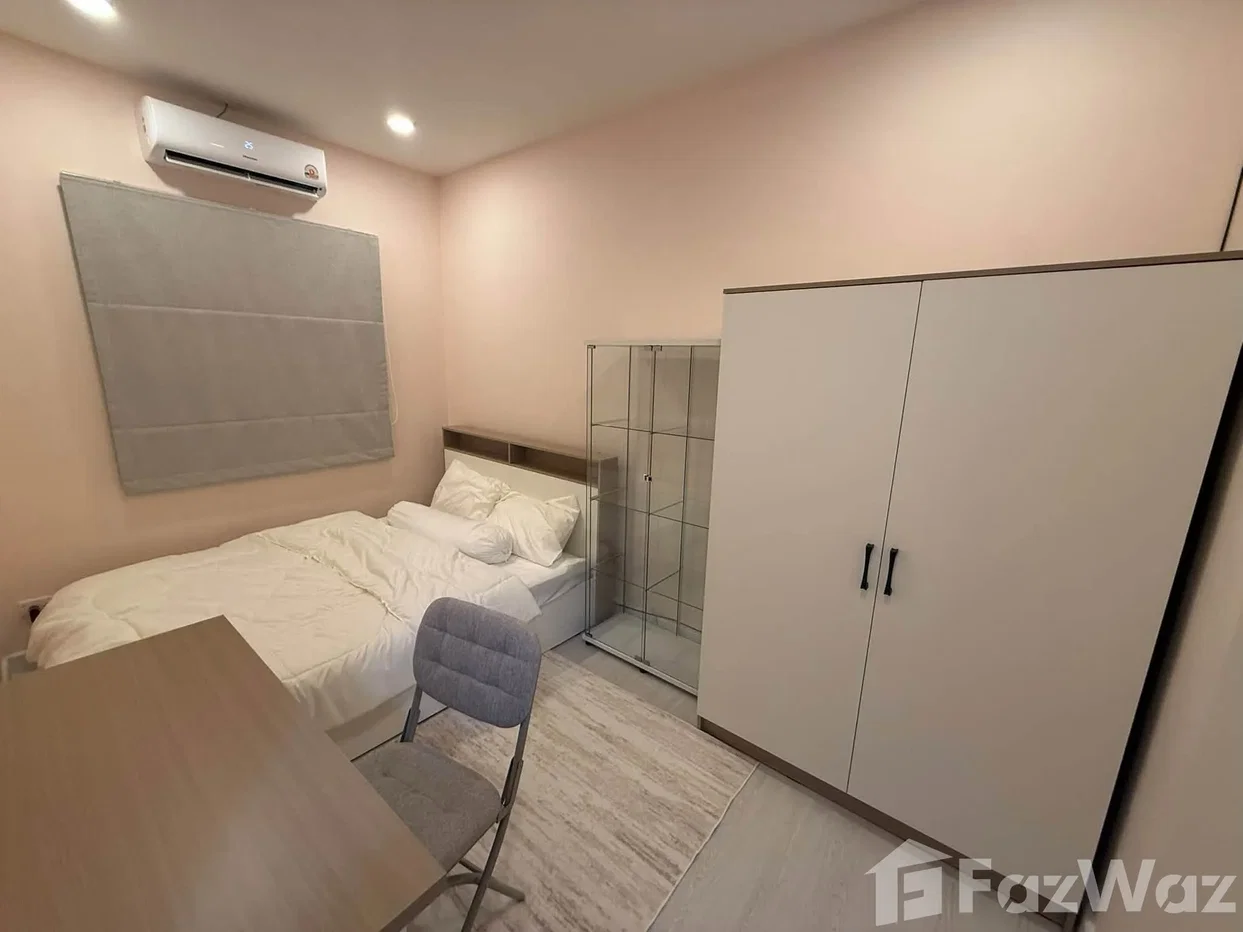 picture Beautiful 2-storey townhouse available for rent 6890365 - 14/15