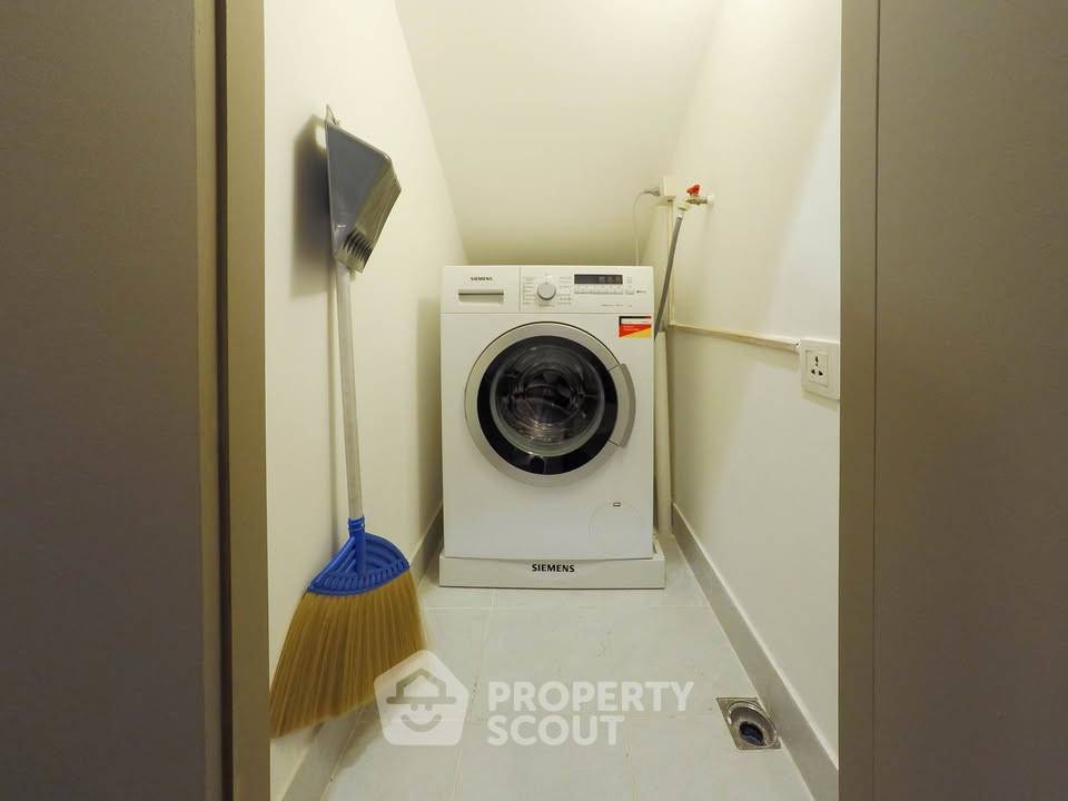 picture Great Value 1-BR At Ideo Mobi Sukhumvit 81, 200m To BTS On Nut (ID 3459099) - 11/11