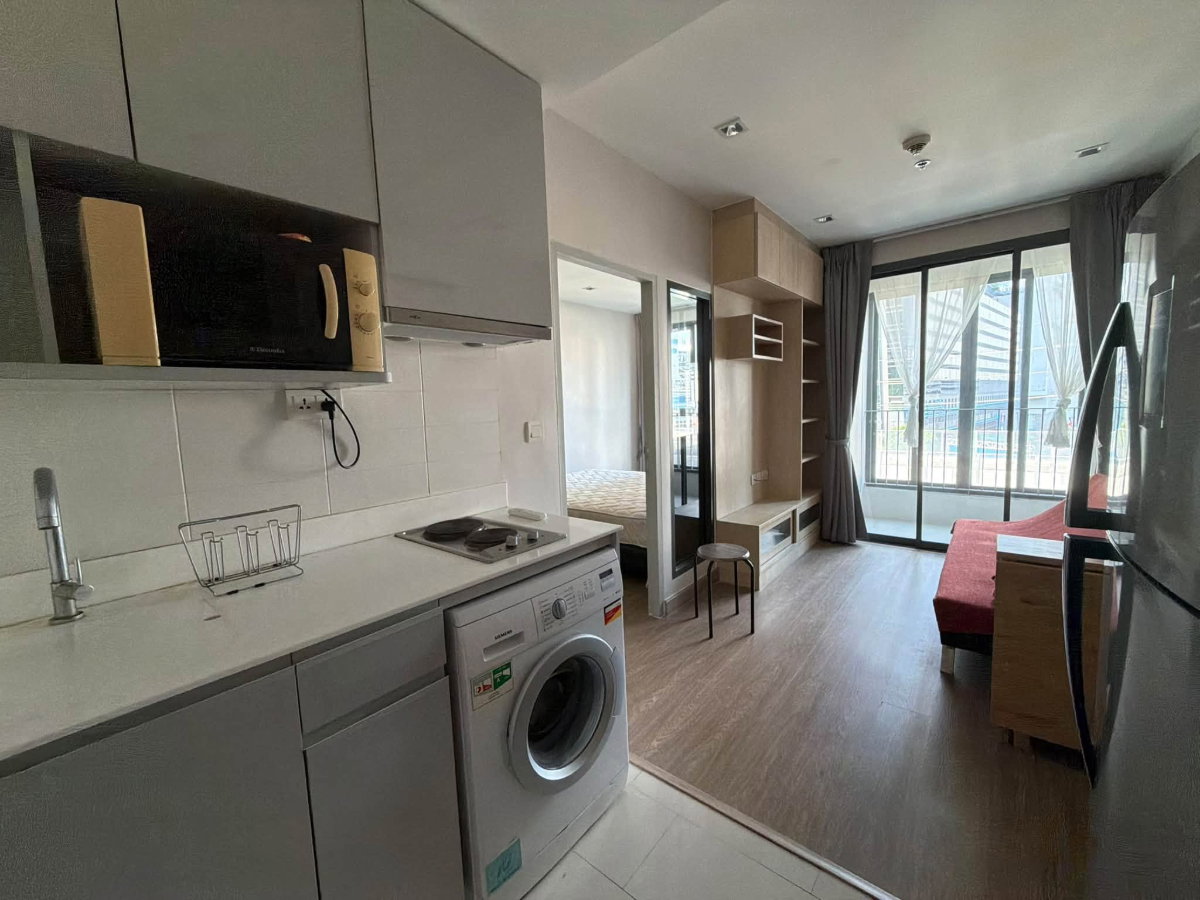 picture Condo for RENT: Ideo Mobi Rama 9  𝐒𝐢𝐳𝐞 : 31 sqm.  𝐓𝐲𝐩𝐞 : 1 Bedroom 1 Bathroom   𝐅𝐥𝐨𝐨𝐫 : 5th  Building: -  ✅Fully furnished - 1/8