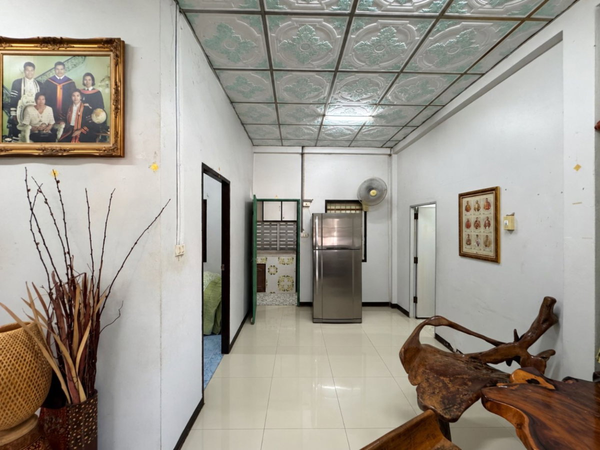 รูป ราคาดีใจกลางเมือง! พร้อมเข้าอยู่!! ขายบ้านเดี่ยวชั้นเดียว หมู่บ้านกิตตินิเวศน์ (Kittiniwet Village) 40.1 ตร.ว. รามคำแหง 68 - รูปที่ 2/10