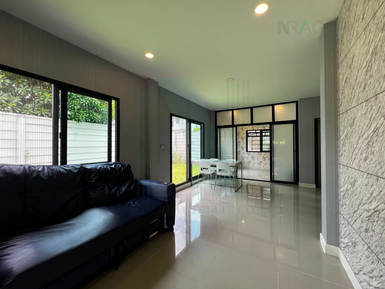 รูป 📌 ขายบ้านเดี่ยว โครงการ เซนโทร รามอินทรา-จตุโชติ 2 ชั้น 3 ห้องนอน 3 ห้องน้ำ - รูปที่ 4/8