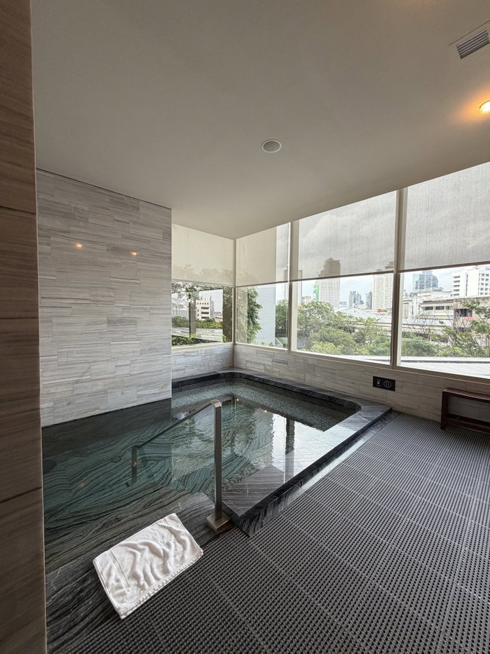 picture Four Seasons Private Residence Bangkok, 2 Bedrooms – BTS Saphan Taksin, for sale - 10/20