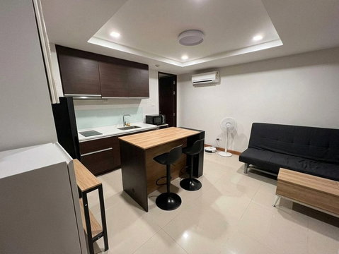 A010673 J.W. City Ratchada 32
