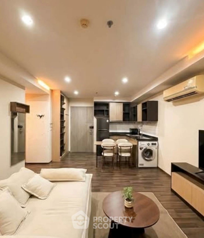 picture 2-BR Condo at The Gallery Bearing near BTS Bearing (ID 3457176) - 3/3