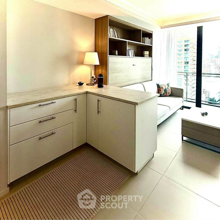 picture 22nd-Floor 2-BR Circle Sukhumvit 31 Near MRT Sukhumvit (ID 3462418) - 1/14