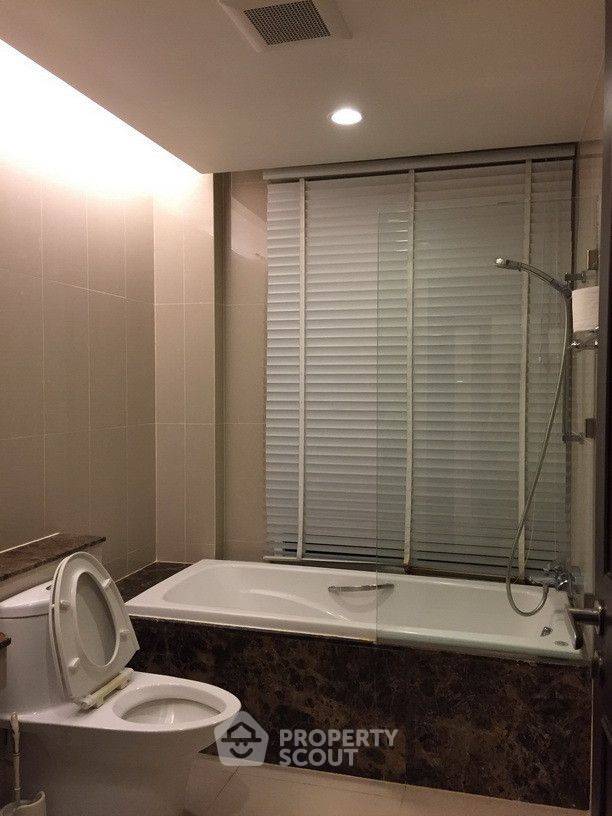 picture 22nd-Floor 2-BR The Prime11 Sukhumvit Condominium Near BTS Nana (ID 385048) - 4/6