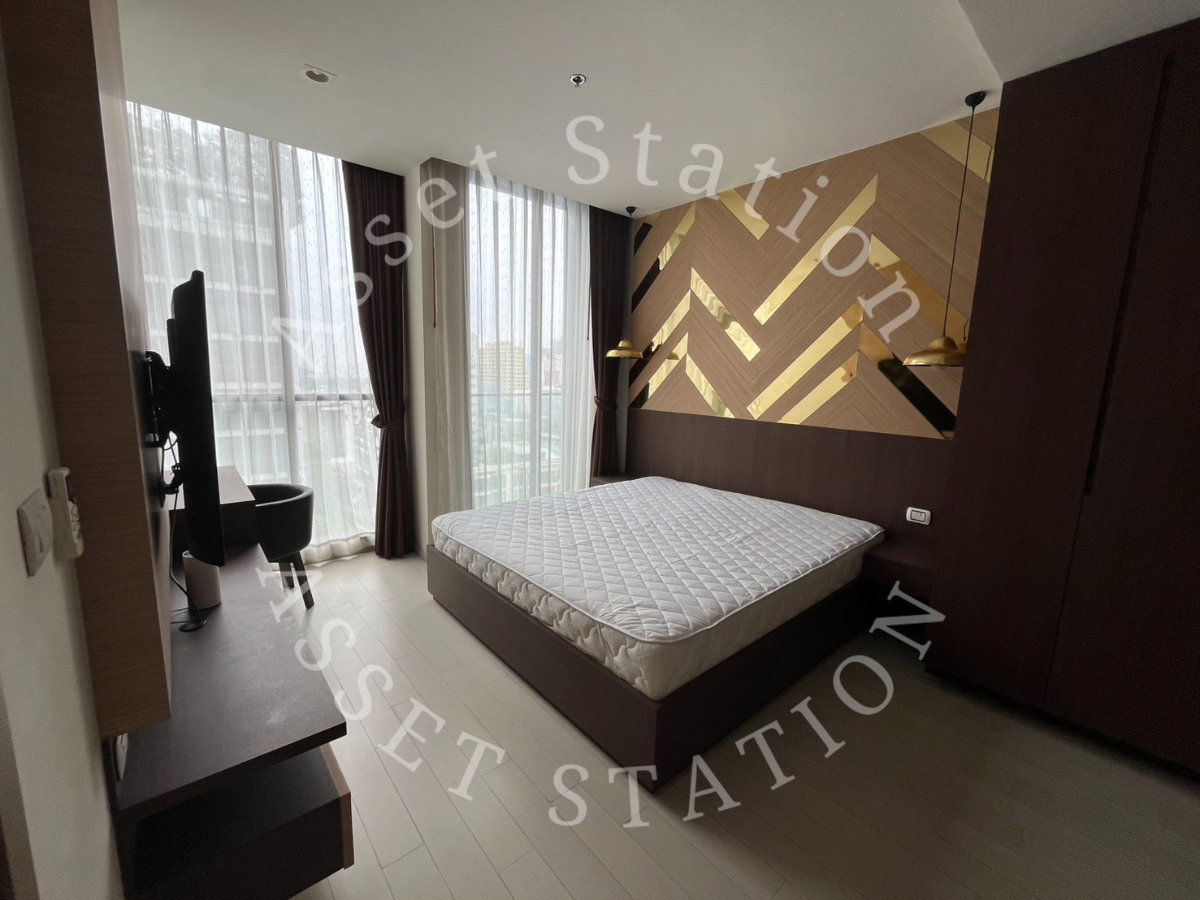 picture Noble Ploenchit |ð Near BTS Ploenchit and Central Embassy - 1/8