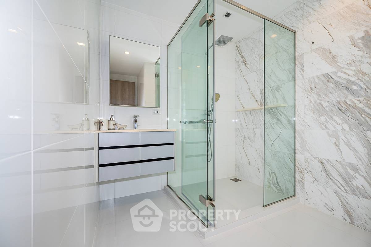 picture 2-BR Condo at HQ Thonglor near BTS Thong Lor (ID 3456902) - 7/11