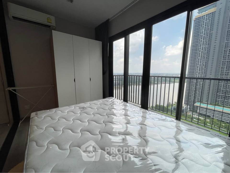 picture 27th-Floor 1-BR At The Politan Rive Near MRT Phra Nang Klao Bridge (ID 3462100) - 4/13