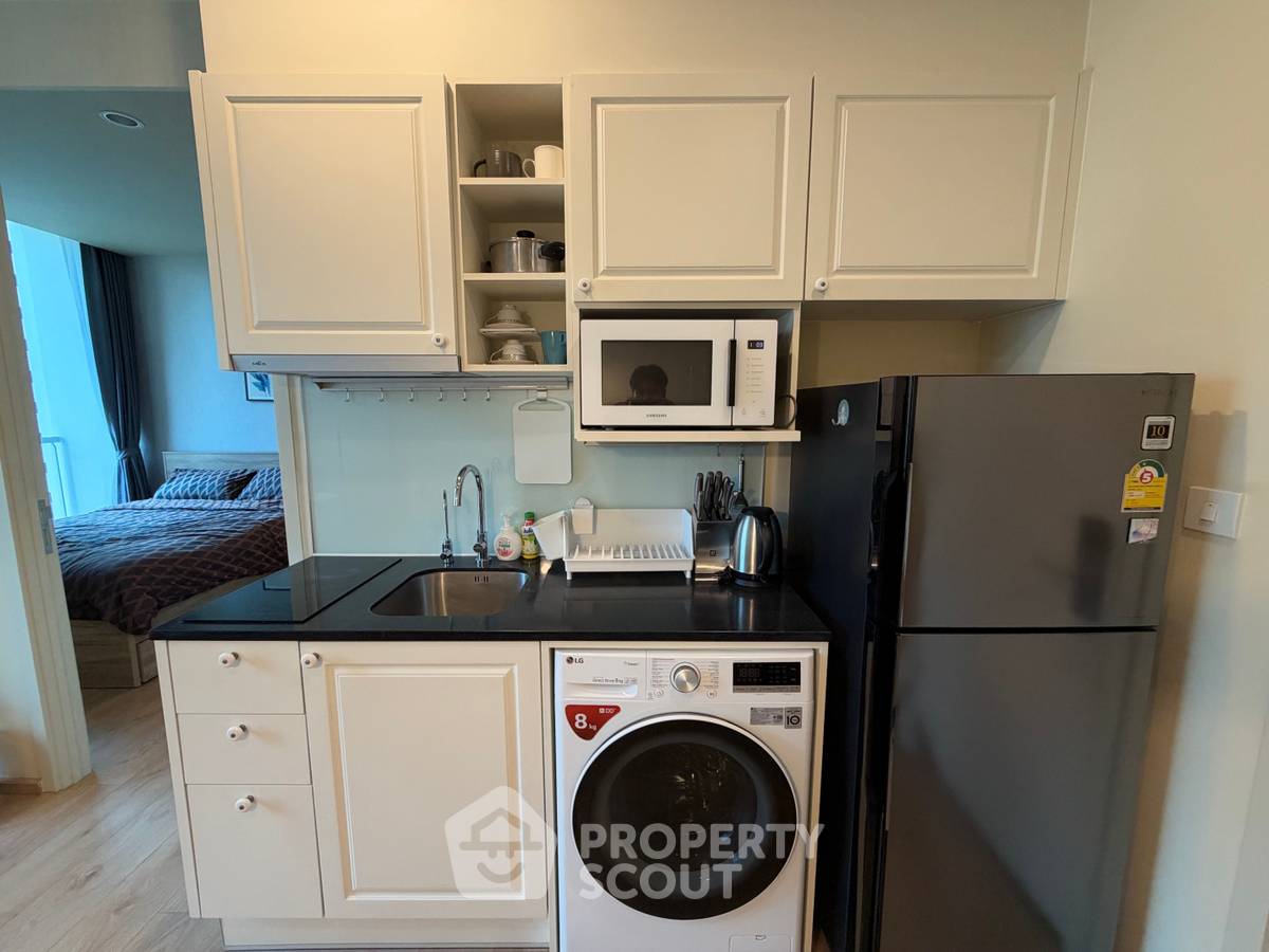 picture 1-BR Condo at Noble Recole Sukhumvit 19 near MRT Sukhumvit (ID 3462094) - 2/6