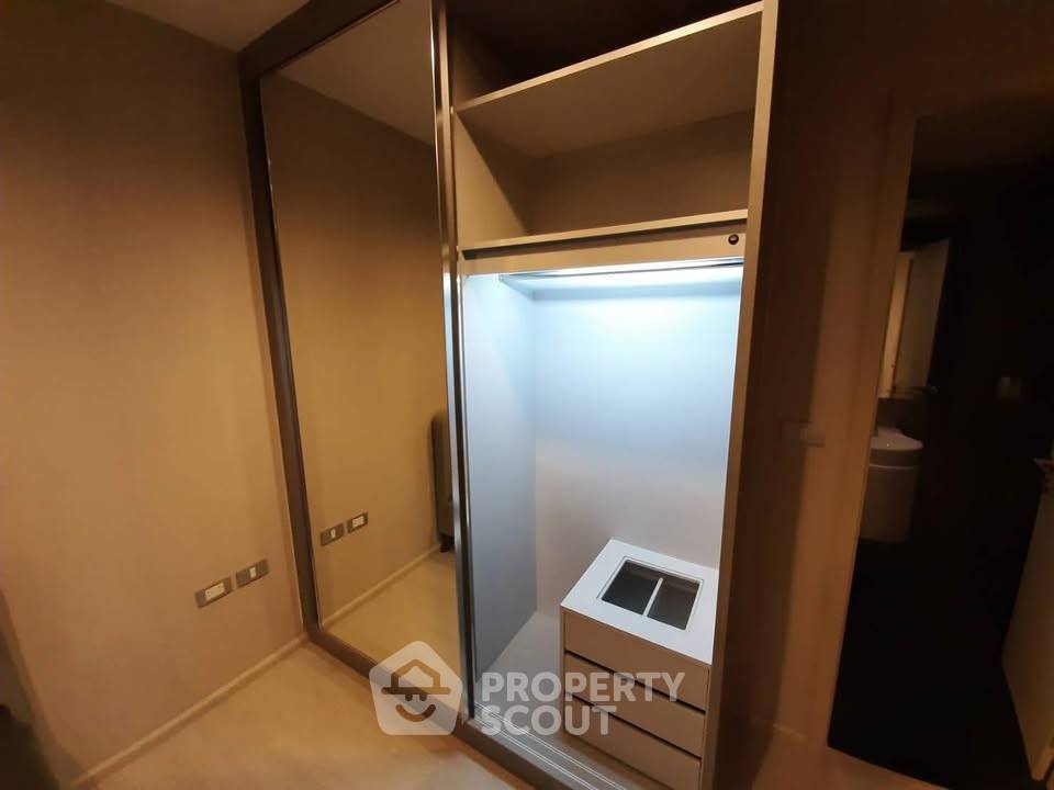 รูป ใกล้ BTS ทองหล่อ 300 ม. | คอนโด 2 ห้องนอน Rhythm Sukhumvit 36-38 (ID 3238356) - รูปที่ 12/32
