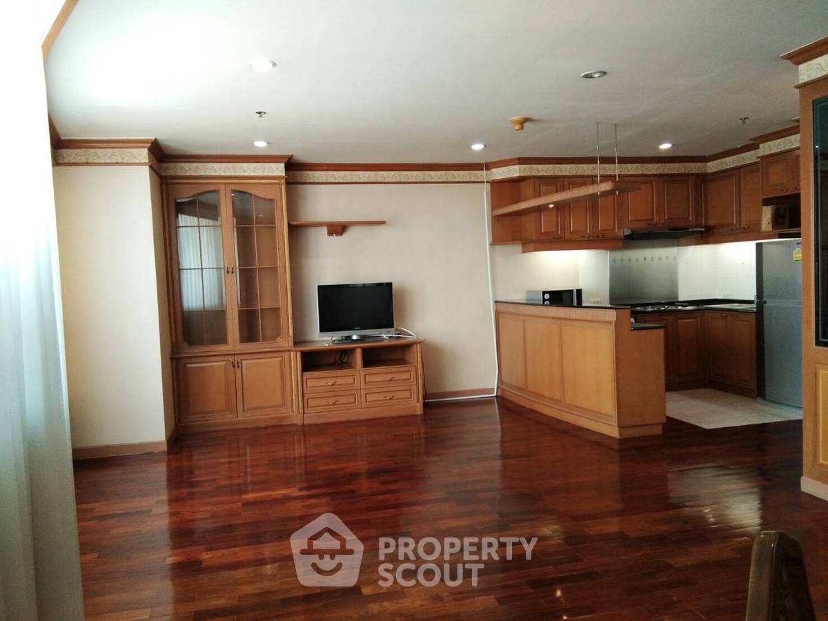 รูป คอนโด 1-ห้องนอน ที่ เพรซิเดนท์ เพลส ใกล้ BTS ชิดลม (ID 882269) - รูปที่ 7/8