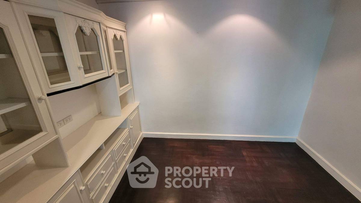รูป ใกล้ BTS พร้อมพงษ์ 200 ม. | คอนโดสามห้องนอน Baan Suanpetch Condominium (ID 3456825) - รูปที่ 13/22