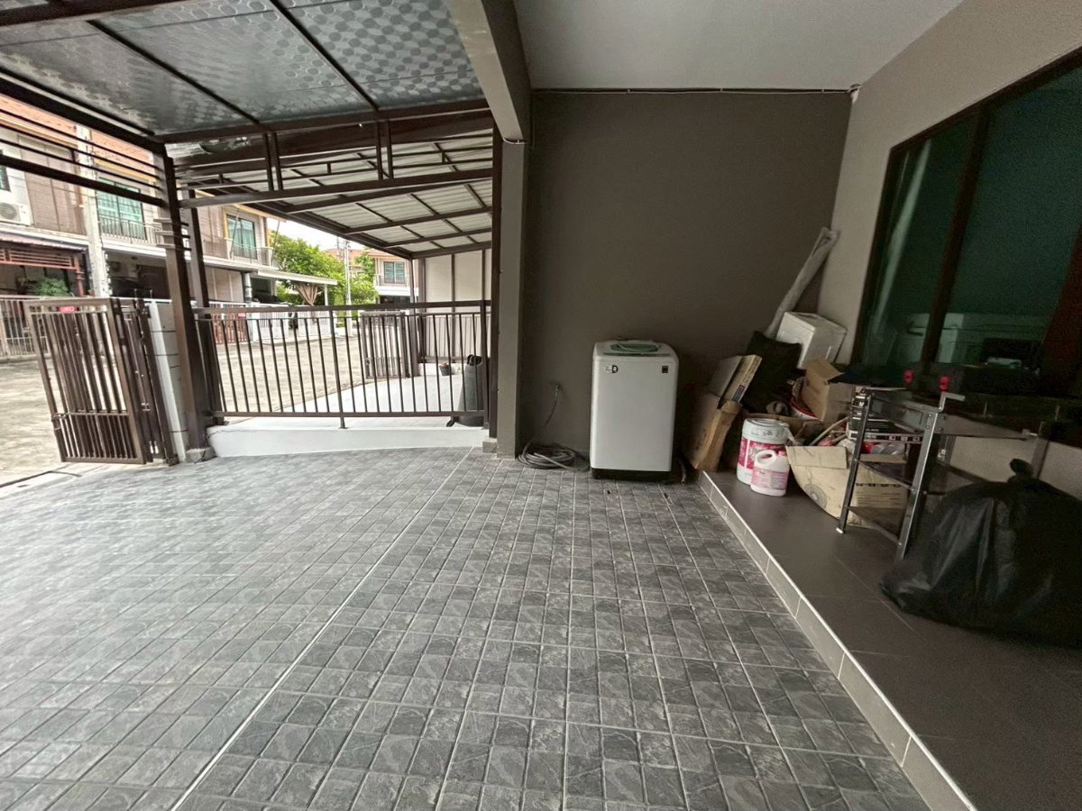 picture townhouse for rent Pruksa ville 73  Pattanakarn  - 2/5