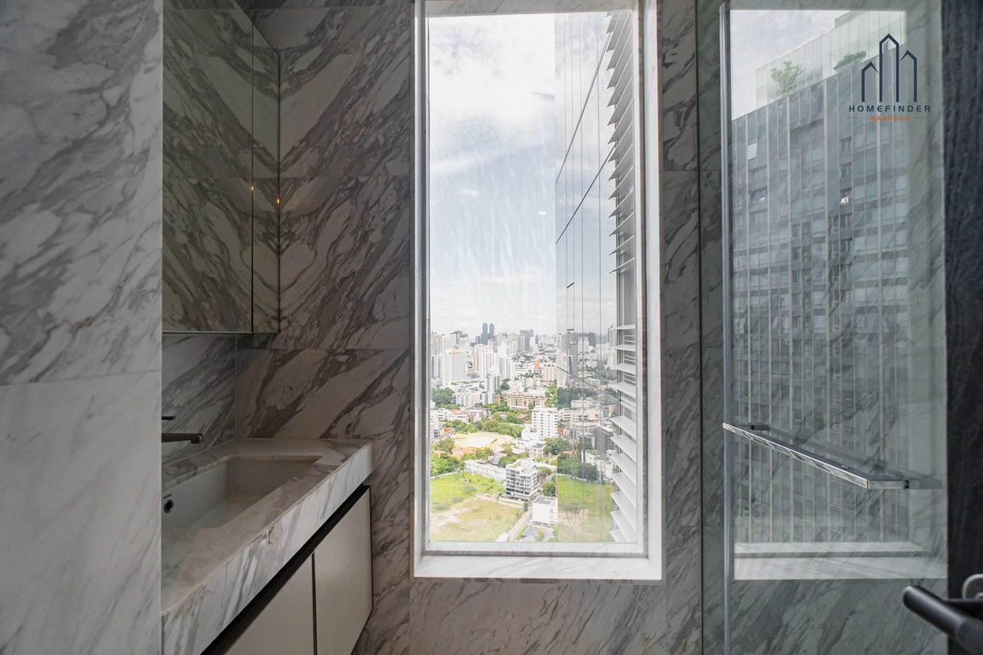picture THE RESIDENCES 38, 4 Bedrooms – BTS Thong Lo, for sale - 13/15