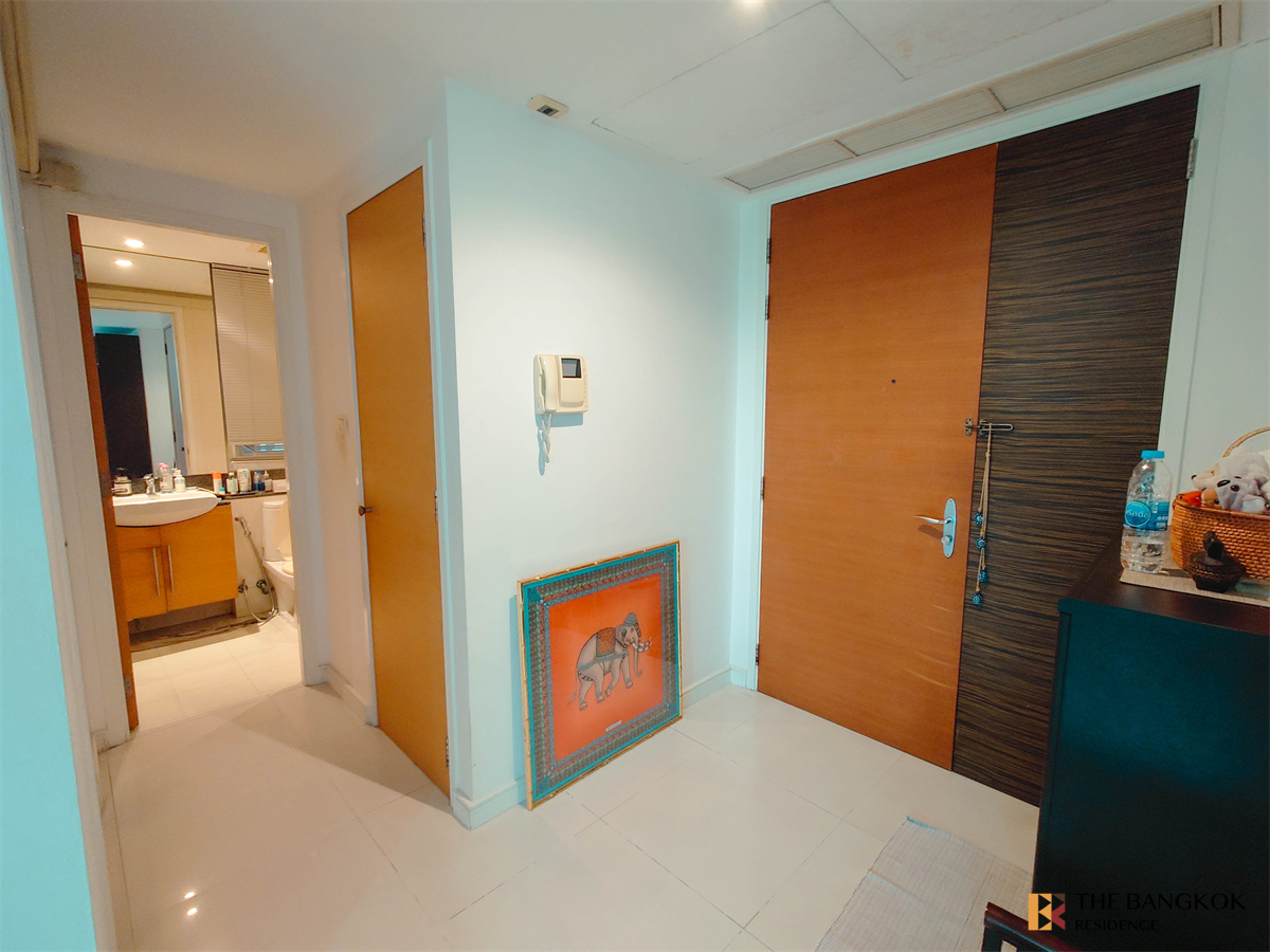 picture Fullerton Luxury Condo at Special Price near BTS Ekkamai - 6/10