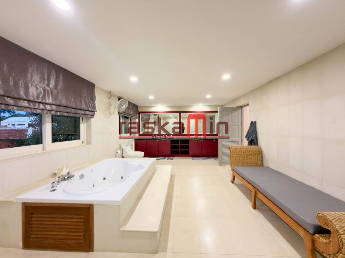 รูป Bayview Residence บางเสร่ บ้านขาย 7 ห้องนอน โครงการ Gated Community - รูปที่ 28/63
