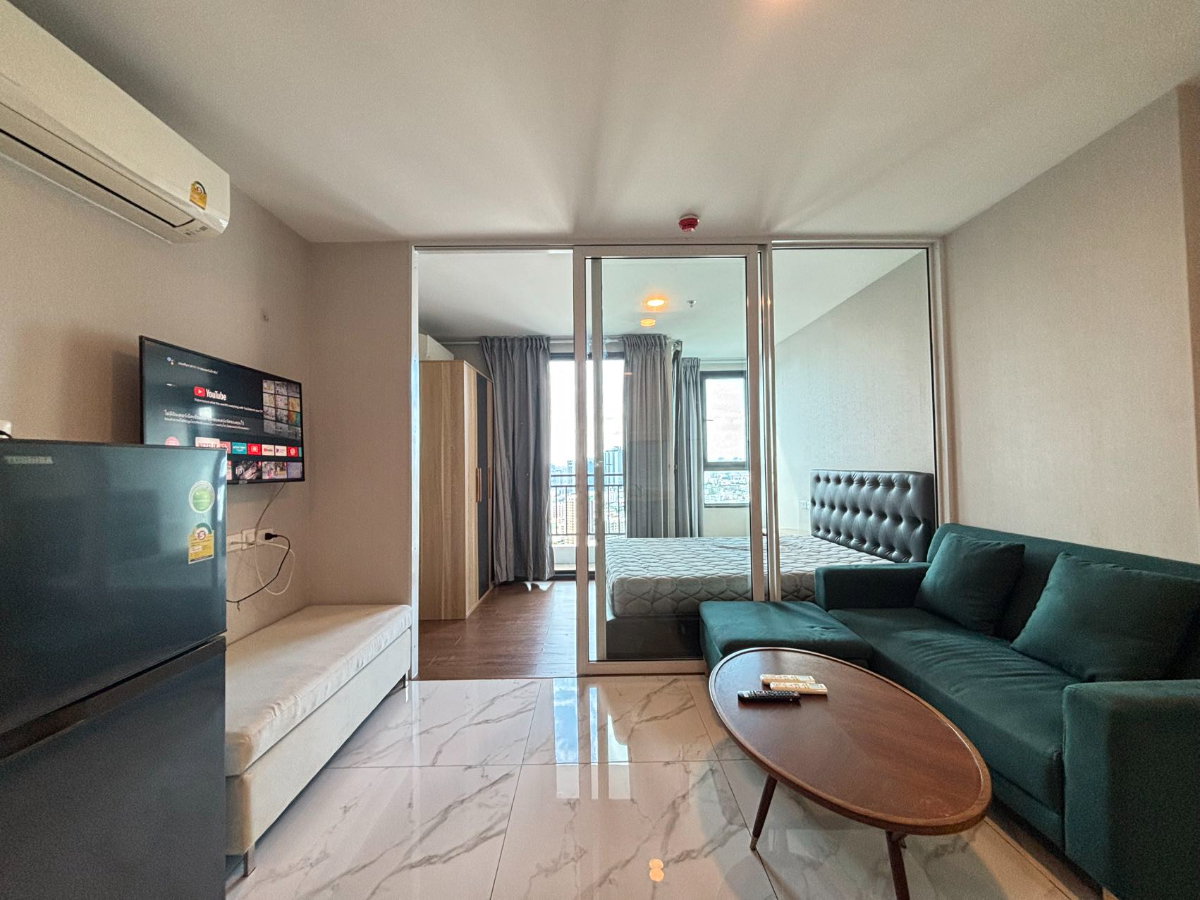 รูป Condo for rent at Artisan Ratchada condo 1 Bedroom | 1 Bathroom 📐 33 ตร.ม. 🌅 ชั้น 30 🛋️ เฟอร์นิเจอร์ + เครื่องใช้ไฟฟ้าครบ พร้อมอยู่ - รูปที่ 1/9