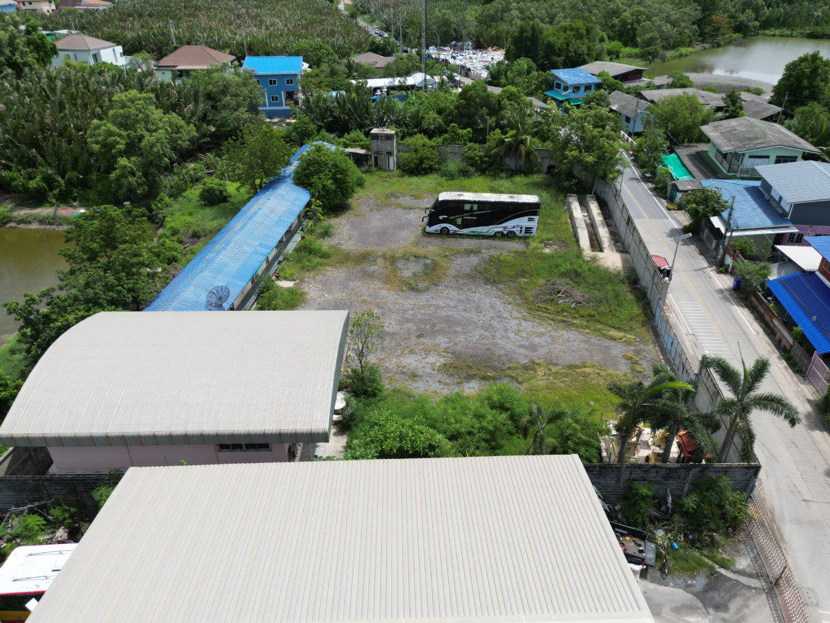 รูป ขายที่ดิน พร้อมสิ่งปลูกสร้าง 627 ตรว. ผังสีม่วง ใกล้วัดคู่สร้าง ใกล้ อบต.คลองปลากด อ.พระสมุทรเจดีย์ จ.สมุทรปราการ ราคาดีมาก ขายถูกมาก - รูปที่ 31/38