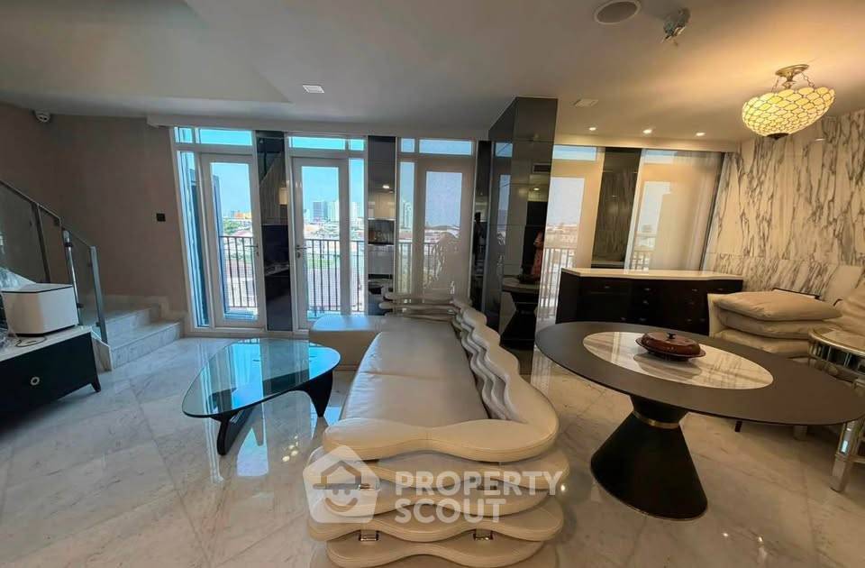 picture 3-BR Condo at Maestro 01 Sathorn - Yenakat near MRT Khlong Toei (ID 3462956) - 2/5