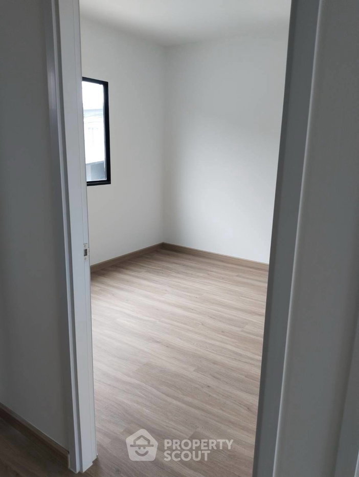 รูป ทาวน์เฮ้าส์ 3-ห้องนอน ใกล้ ท่าอากาศยานสุวรรณภูมิ (ID 3460231) - รูปที่ 15/18