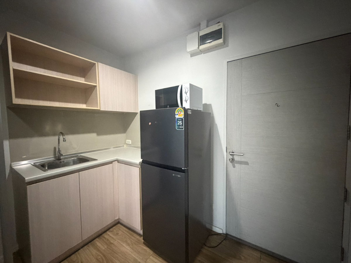 picture FOR RENT ISSI CONDO SUKSAWAD **READY TO MOVE IN** - 3/8