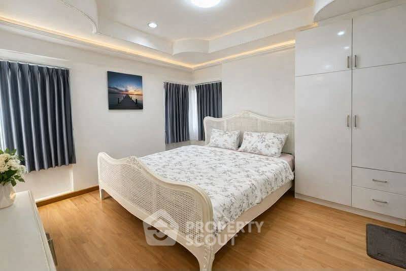 รูป คอนโด 3-ห้องนอน ที่ จอมเทียน ยอร์ช คลับ วัน ใกล้ เมืองพัทยา (ID 3462459) - รูปที่ 12/19