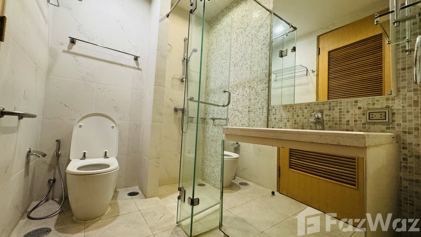 picture 3 Bedrooms for Rent at The Royal Saladaeng 1935732 - 10/27