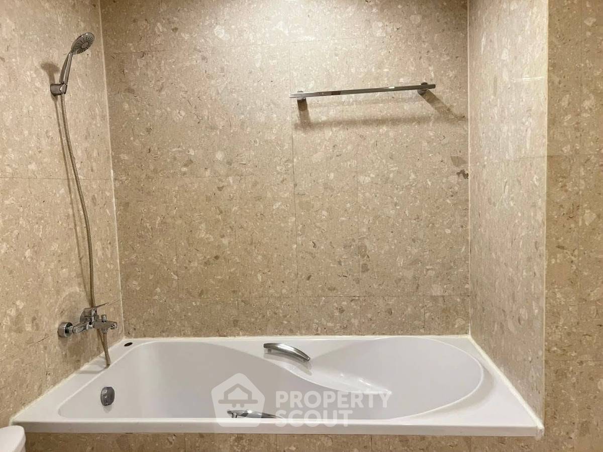 picture 2-BR Condo at Baan Siri Ruedee Condominium near BTS Phloen Chit (ID 3460059) - 14/15