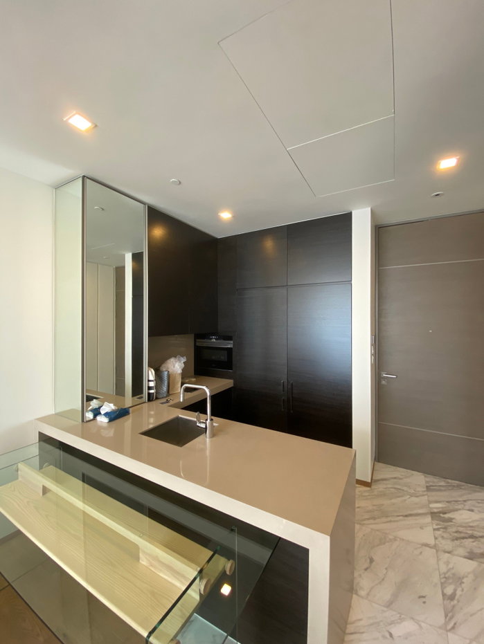 รูป The Reserve Kasemsan 3【𝐑𝐄𝐍𝐓】🔥ห้องสวยหรูโมเดิร์น ครัวไอส์แลนด์ โซฟาหนัง โทนสีอบอุ่นสบายตา🔥 ติดต่อไลน์ไอดี: @hacondo - รูปที่ 8/10