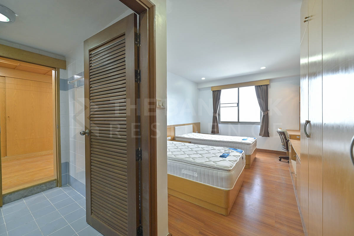 picture Royal Castle Sukhumvit near BTS Phrom Phong Hurry to book!! Popular rare units - 1/10