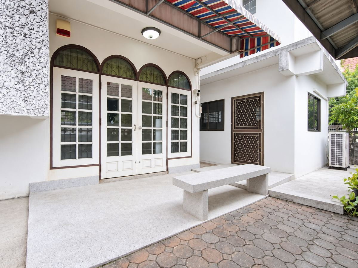 รูป ขายบ้านเดี่ยว วิชิตนคร 2 บางมด จอมทอง กรุงเทพฯ บ้านเดี่ยว 2 ชั้น 87 ตร.ว. พื้นที่ใช้สอย 240 ตร.ม. 4 ห้องนอน 2 ห้องน้ำ จอดรถ 2 คัน ราคา 5.49 ล้านบาท - รูปที่ 3/33
