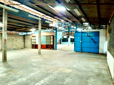 Factory for rent วิทยาลัยเทคนิคราชสิทธาราม : 			PhraRam 2–Suksawat Warehouse  1500sqm. for rent 260 m. from Oh-Ae Market on a main road 159,999 THB/          